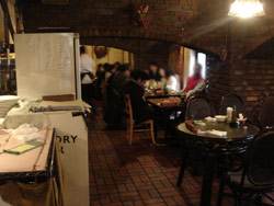 ビストロひつじや店内